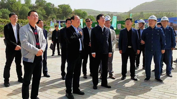 石培文董事長(zhǎng)一行赴慶陽市考察調(diào)研