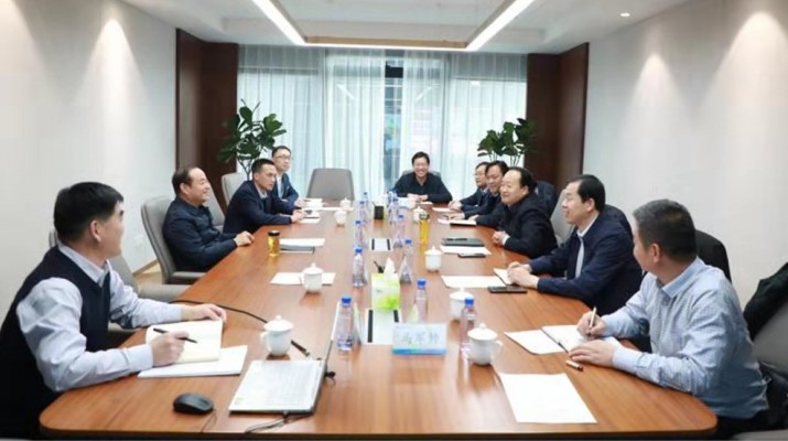 酒泉市肅州區(qū)委副書(shū)記、區(qū)長(zhǎng)王永宏一行到訪集團(tuán)公司