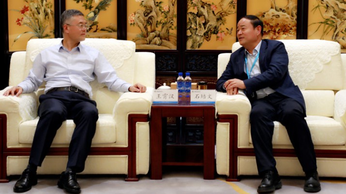 中國(guó)農(nóng)業(yè)銀行甘肅省分行黨委書記、行長(zhǎng)王霄漢一行到訪甘肅文旅集團(tuán)